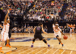 Alexis Peterson and Syracuse will play Connecticut for a national championship on Tuesday night.